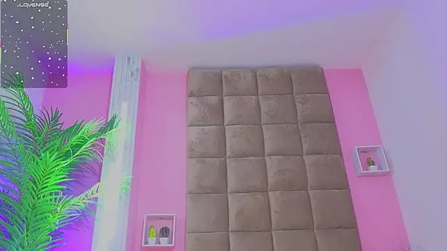 SpicyDemons' Live XXX Chat