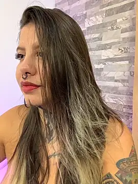 ElliWeaver Chat XXX in diretta