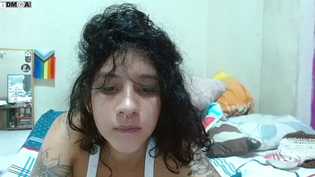 Chat +18 de AlinaWoolf_ ao vivo