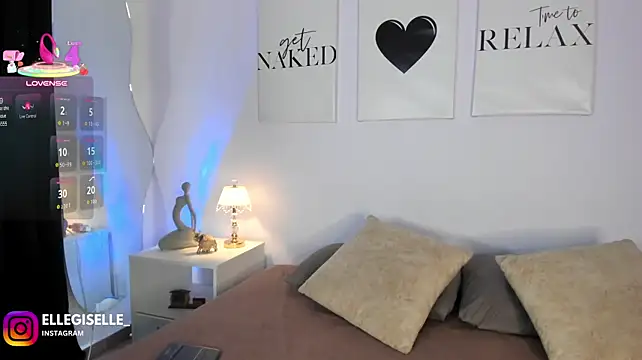 ElleGisellee Live XXX Chat