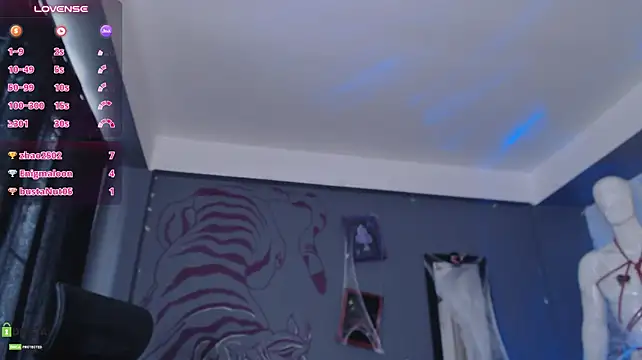 XXX chat uživo modela Regina_Iris
