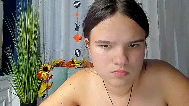AdeleCruz's Live XXX Chat