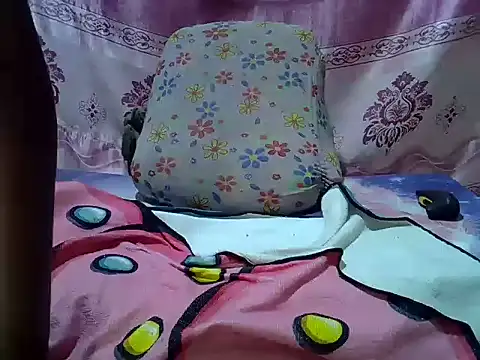 Chatroom XXX en direct de Sweet_zuri001