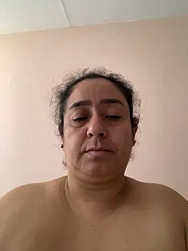 agathaxxx-69's Webcam Show