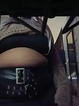 VenezuelaLuxeNoir's Live XXX Chat
