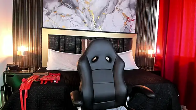 Онлайн чат XXX Emma__Slave