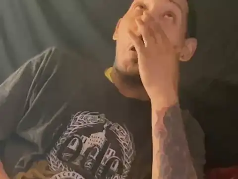 ThrowedWorldWide 现场XXX聊天