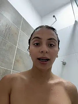Chat +18 de Loren_saenzz ao vivo