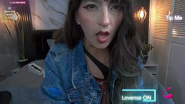 แชท XXX สดของ Dark_Dominika