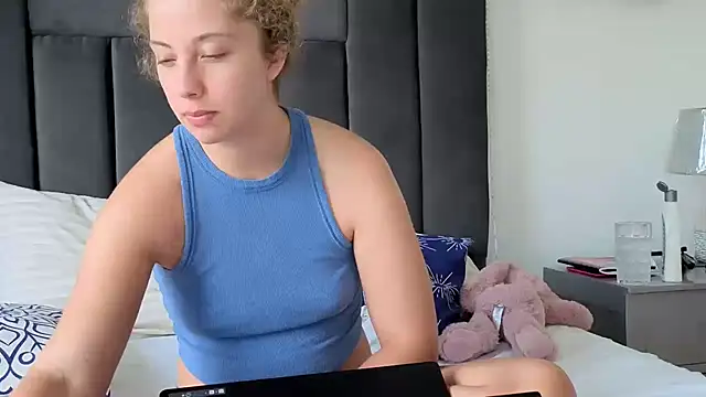 แชท XXX สดของ MistressexEmily