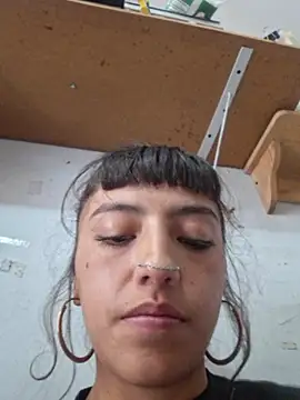 Cute_hollywood_0's Live XXX Chat