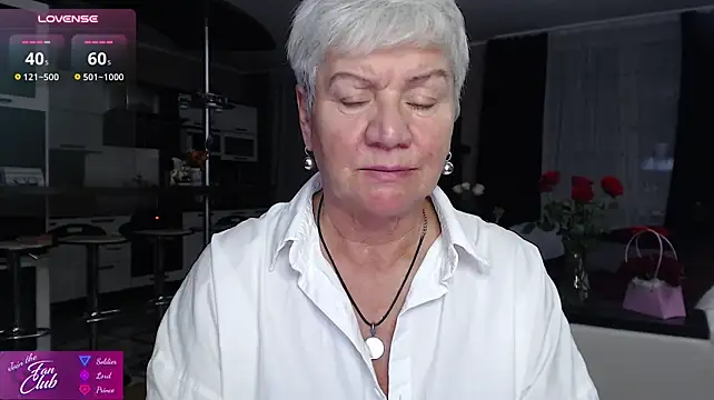 roxana_brooks: онлайн-секс-чат