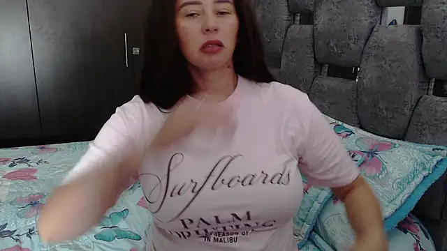 Chatroom XXX en direct de sara_hott_1