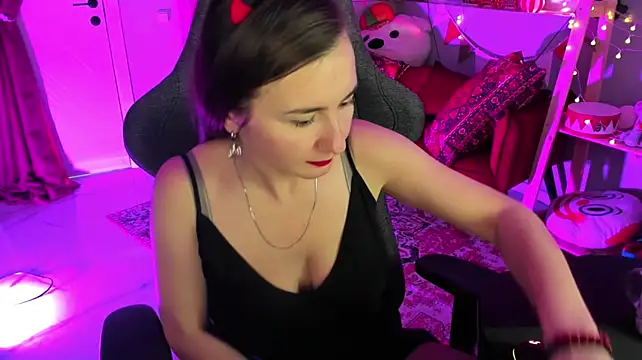 Golden_Dragon Adlı Modelin Canlı XXX Sohbeti