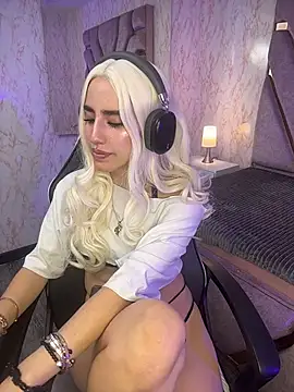 Živý XXX chat Elodiee_Roussee