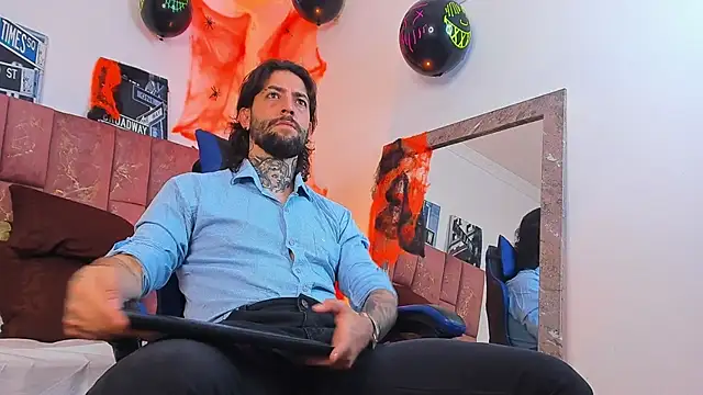 ALPHA_MASTER1 Chat XXX live