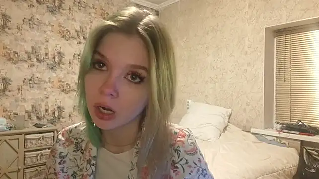KymberlyKarhoff's Live XXX Chat