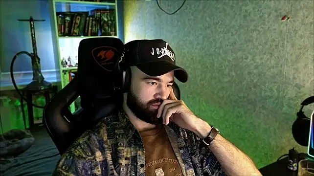 Chat XXX en directo de _Serious_Man