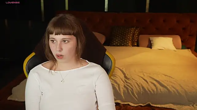 Fiona054's Live XXX Chat