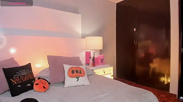 Živý XXX chat Emily_robertss1