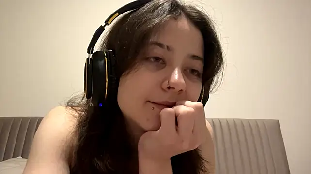 ArriSatty's Live XXX Chat