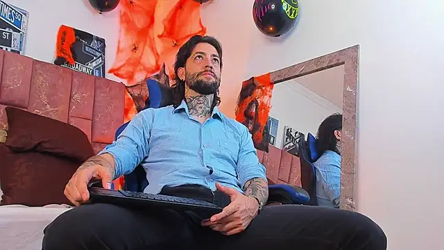 ALPHA_MASTER1 Live XXX-chat