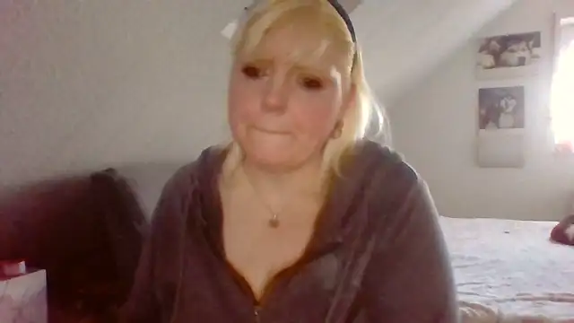 xblondi Live XXX-Chat