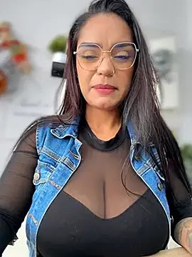 Chat XXX ao vivo de Sara-77
