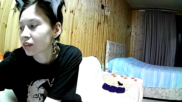 Zlata666 Adlı Modelin Canlı XXX Sohbeti