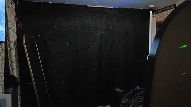 NEWHUNGBOY Chat XXX live