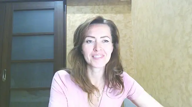 XXX chat uživo modela NicoleEunice87