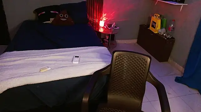 Mr_yisuzz Chat XXX in diretta