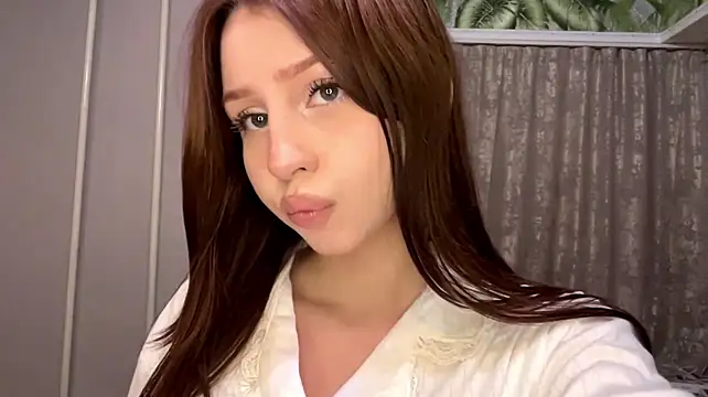 KittyShyy Chat XXX live