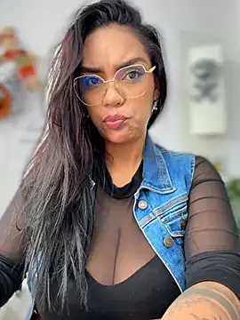 Sara-77 – Live XXX-chat