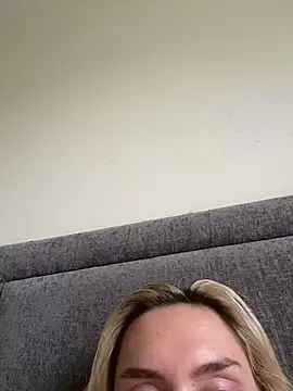NataliaIsabella Chat XXX in diretta