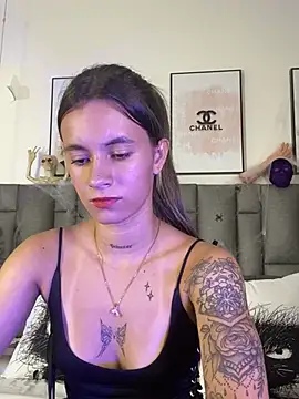 แชท XXX สดของ JuliaColemann