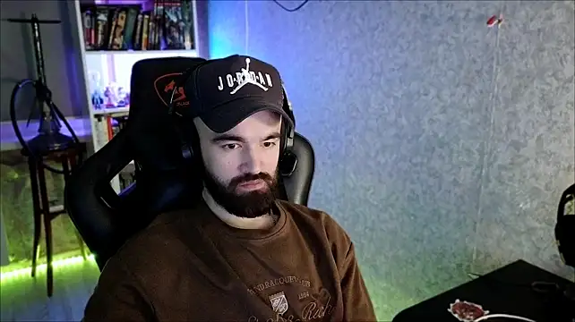צ'אט XXX בשידור חי של _Serious_Man