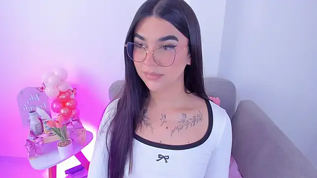 Chatroom XXX en direct de RoseCassie