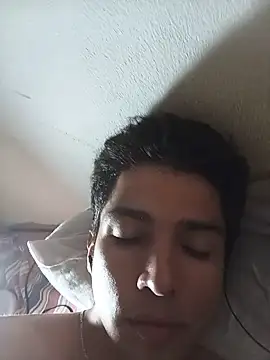 Chat +18 de Tchutom ao vivo