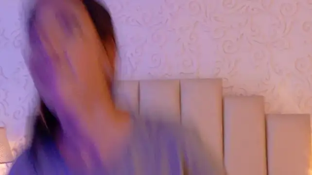 VioletaHills_'s Live XXX Chat