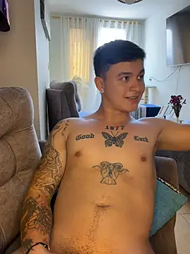 Christopher_strongg Live XXX-Chat