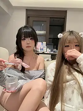 yyydgdaのライブXXXチャット