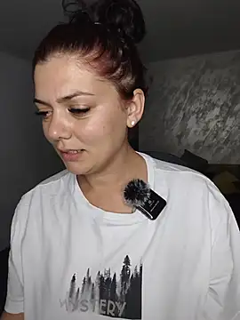 Lady-Nora Chat XXX live