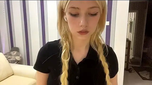 YolondaCummingham's Live XXX Chat