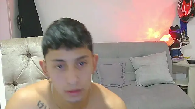 Chat +18 de Kei_23 ao vivo
