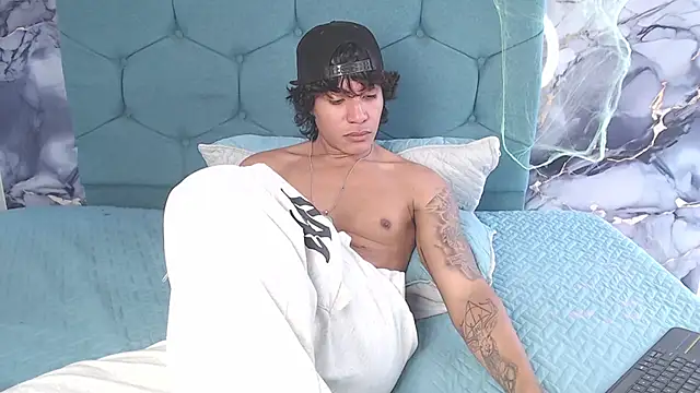 MaximilianRoth Obrolan Langsung XXX