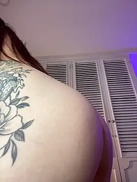 XXX chat uživo modela EmmaaCastro
