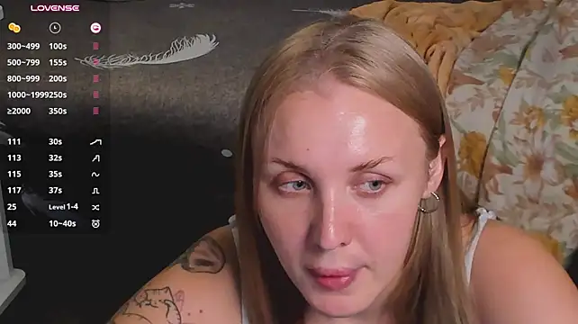 Chat +18 de lianaford_ ao vivo