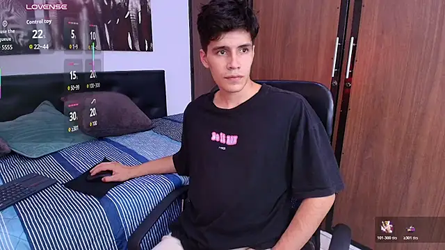 Jacob5_n Live XXX chat