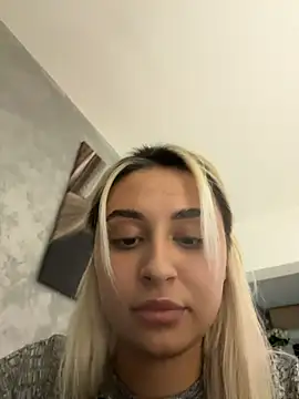 Kylie_One Chat XXX live